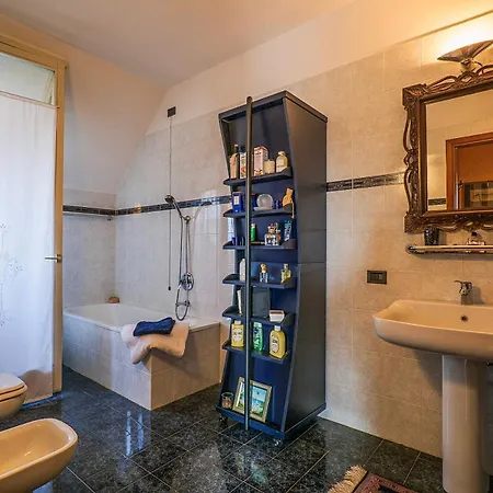 Palazzo Ranzoni إنترا