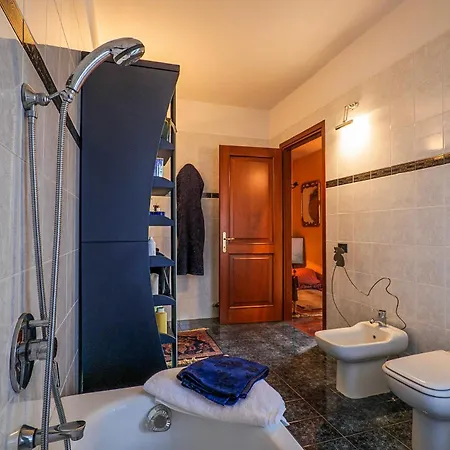 Palazzo Ranzoni * إنترا